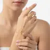 Pulsera y Cadena de Muñeca Entrelazadas con Cuentas Pequeñas Doradas Estilo Minimalista Europeo y Americano, Conjunto Simple de Anillo y Pulsera de Lujo Ligero para Mujeres