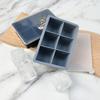Forma de gelo quadrada para 6 cubos, fácil de desenformar, feita de silicone, com tampa de silicone e tampa de polipropileno.