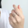 Anel Feminino Nicho High-End Não Desbota Anel de Diamante Estilo K Estilo Coreano Luxo Acessível Joia de Mão Fabricante de Anéis Atacado Customização