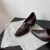 Versão em Couro Macio~Retro Francês Primavera/Outono Sapatos Pequenos de Couro Pretos para o Trabalho Feminino Salto Bloco Bico Quadrado Baixo Corte Salto Alto Sapatos Individuais Femininos