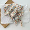 Pañuelo Cuadrado Floral Vintage Estilo Japonés Versátil Primavera y Verano Artístico Fresco Pequeño Pañuelo de Algodón Pañuelo Decorativo Delgado de Seda para Mujer