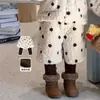Ropa para niños de azúcar de pera conjunto para niñas invierno nuevo elegante cálido top de pelo para niños pantalones ropa de bebé Clase A