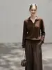 Outono Novo Casual Estilo Old Money Botão Lapela Tricô Trançado Minimalista Confortável Emagrecedor Tricô Top Feminino