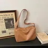 Bolso de hombro para estudiante, bolso cruzado, bolso de gran capacidad, bolso de mujer, nuevo estilo 2026, orientado a la exportación, bolso tote de estilo Hong Kong para el día a día