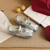 2026 Sapatos Femininos Estilo Ballet com Velcro Mary Jane Casuais Esportivos Versão Coreana Sapatos Únicos Versátil Novo Super Leve Solado Macio