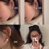 Fiebre coreana mismo estilo pendientes de perla retro luz fuerte deslumbrante plata 925 estilo Hong Kong temperamento pendientes de influencer tachuelas