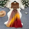 Vestido Elegante com Decote V em Cor Degradê para Mulheres, Verão, Estilo Coreano, Cintura Marcada, Emagrecedor, Pregueado, Barra Larga, Caimento Fluido, Saia Longa