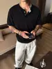 Estilo Old Money Camiseta de Manga Corta Falsa de Dos Piezas con Cuello Henry para Hombre Verano 2025 Nueva Ajustada de Cuello en V