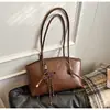 Bolsa Transfronteiriça Retrô para Mulheres 2026 Nova Tendência Moda Bolsa de Ombro com Textura Estilosa, Bolsa Tote Casual Versátil
