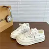 Zapatos de lona delgados de suela gruesa para mujer, nuevo modelo 2026, transpirables y versátiles, adecuados para combinar con faldas, zapatillas blancas, zapatillas casuales de estilo coreano con estampado de estrellas