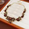 Set de Collar y Pendientes Flor de Diamante Vintage de Segunda Mano Lujo Accesible Cadena Alta para Clavícula Collar Estilo Palacio para Mujer