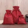 Bolsas de armazenamento multicoloridas com cordão feitas de linho, adequadas para organizar joias, podem ser impressas com logotipos e padrões, e são adequadas para cosméticos, feitas de material compósito imitando linho