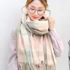 Cachecol Xadrez de Faux Cashmere de Inverno para Mulheres, Xale Elegante Estilo Japonês Quente para Outono e Inverno com Franjas, Aquecedor de Pescoço Rosa Versátil para Proteção contra o Frio