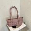 Bolso de Hombro Baguette de Gama Alta de Nicho para Mujer Otoño 2026 Nuevo Bolso Tote Versátil Bolso de Mano para el Trabajo