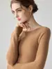 Suéter de cachemira con patrón de espina de pescado para otoño e invierno para mujer, cuello medio alto simple, corte ajustado, top de punto de lana suave y amigable con la piel