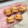 Sandália Natural Barbie Sândalo Escultura em Madeira Artesanal Cauda Grande Raposa de Nove Caudas Corrente para Celular com Contas Pingente de Joia DIY Atacado