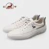 Zapatos de Hombre Gongyang 2026 Otoño Nuevos de Piel Genuina Zapatos Blancos Zapatillas Casuales Ligeras Mocasines Slip-On