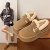 Botas de neve femininas com sola grossa, nova coleção de inverno 2026, forradas com fleece e espessadas para aquecimento, com design peludo, estilo Birkenstock e estilo sapato de algodão tipo pão