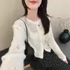 Cardigan de Tricô Amarelo Fino de Primavera, Levemente Transparente, Design Estilo Coreano, Com Recortes, Gola Redonda, Manga Longa, Peça Externa Curta para Mulheres