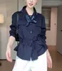 Chaqueta Camisa Larga Azul Oscuro Súper Elegante para Mujer, Nuevo Modelo Primavera 2026, Sensación de Alta Gama, Única y Elegante, Top que Ceñe la Cintura