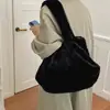 Estilo preguiçoso bolsa de grande capacidade para o dia a dia outono e inverno pelúcia estudante bolsa transversal ins cor sólida bolsa peluda bolsa de ombro único mulheres