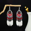 Aretes de Estilo Exótico de Venta Caliente Retro Literario Clásico Dignificado Ganchos para la Oreja Versátil Hueco Moda Borla Colgantes