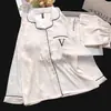 Pijama de Manga Larga para Mujer, Seda Helada de Primavera y Otoño Modelo Nuevo 2026 con Almohadillas en el Pecho, Conjunto Holgado de Ropa para el Hogar de Otoño para Mujer de Tallas Grandes