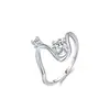 Anel de Prata Esterlina 925 Personalizado com Design de Linha Ondulada Cravejado de Diamantes para Mulheres, Estilo Cool e Minimalista, Anel para Dedo Indicador