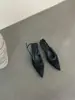 Sandalias de malla transpirable de tacón de aguja estilo francés para mujer, punta cerrada, 2025 nuevo verano, zapatos tejidos de punta
