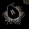 Aretes y collar de dos piezas con colgante de flor y gota de agua incrustados con diamantes, cadena para la clavícula de moda y exquisita, joyería de lujo ligero y de alta gama para mujer