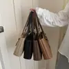 Bolsa Tote para Mujer Nueva Temporada 2026 Versátil Bolso de Hombro Grande para el Trabajo y los Viajes Diarios Gran Capacidad Bolso de Hombro para Mujer