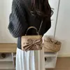 Bolso de Mano de Lunares Transfronterizo Moda Nicho para Viajes al Trabajo Bolso de Hombro Único Versátil para Viajes al Trabajo Bolso Cruzado Simple de Caja Al por Mayor