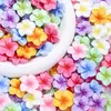 Acessórios de Resina Planos de Flor de Cinco Pétalas de Cor Sólida Cristalinos para Capas de Celular, Grampos de Cabelo, Decorações DIY, Ímãs de Geladeira, Roupas e Fivelas de Sapato