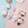 Colgante de Muñeca Gato con Cola de Dibujos Animados Personalizado Accesorios de Broche de Juguete de Peluche para Ropa Accesorios de Tela Rellenos de Algodón Colgante