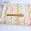 Tejido de gasa de doble capa de algodón puro con estampado de frutas de dibujos animados, adecuado para pijamas, pantalones de dormir y fundas de edredón