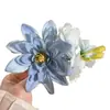 Accesorios para el Cabello de Flores con Atmósfera de Super Hada para Sesiones de Fotos, Nuevo Estilo 2025 Estilo Viaje de Vacaciones en la Playa Pinzas y Accesorios para el Cabello para Mujeres