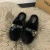 Pantuflas peludas de suela gruesa para mujer para usar en exteriores, nuevas de otoño e invierno 2026, slip-on de felpa de moda, de punta cerrada, de algodón