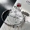 Pulseira de Metal Rosa com Personalidade Única para Mulheres 2025 Novo Design Minimalista Ins Joia Versátil para o Dia a Dia