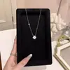 Collar de Zircón Brillante de la Suerte Trébol de Cuatro Hojas Estilo Nuevo Lujo Ligero Gama Alta Nicho Diseño Exquisito Cadena Versátil para la Clavícula para Mujeres