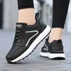 Zapatillas de mujer con suela de cuero, plataforma gruesa, que aumentan la altura, nuevo estilo primavera/otoño, moda coreana, casuales, para correr y deportivas, zapatillas blancas de moda, venta al por mayor