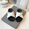Pantuflas para Niñas 2026 Verano Nuevo Estilo Ropa de Exterior para Niños Zapatos de Princesa para Niñas Suela Suave Antideslizante Suela Suave Zapatos de Playa Modernos