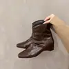 Nueva Colección Otoño/Invierno 2026: Diseño Minimalista, Botines Retro Plisados, Botines Bajos Franceses de Punta Cuadrada