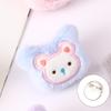 Primavera y verano nuevo broche de conejo felpa lindo animal pequeño caricatura japonés ropa de niñas zapatos colgante de bolso pequeño regalo