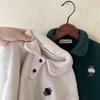 Polo de terciopelo de doble cara de otoño e invierno estilo coreano oso bebé bordado suéter para niños y niñas camisa holgada para niños pequeños y medianos moda