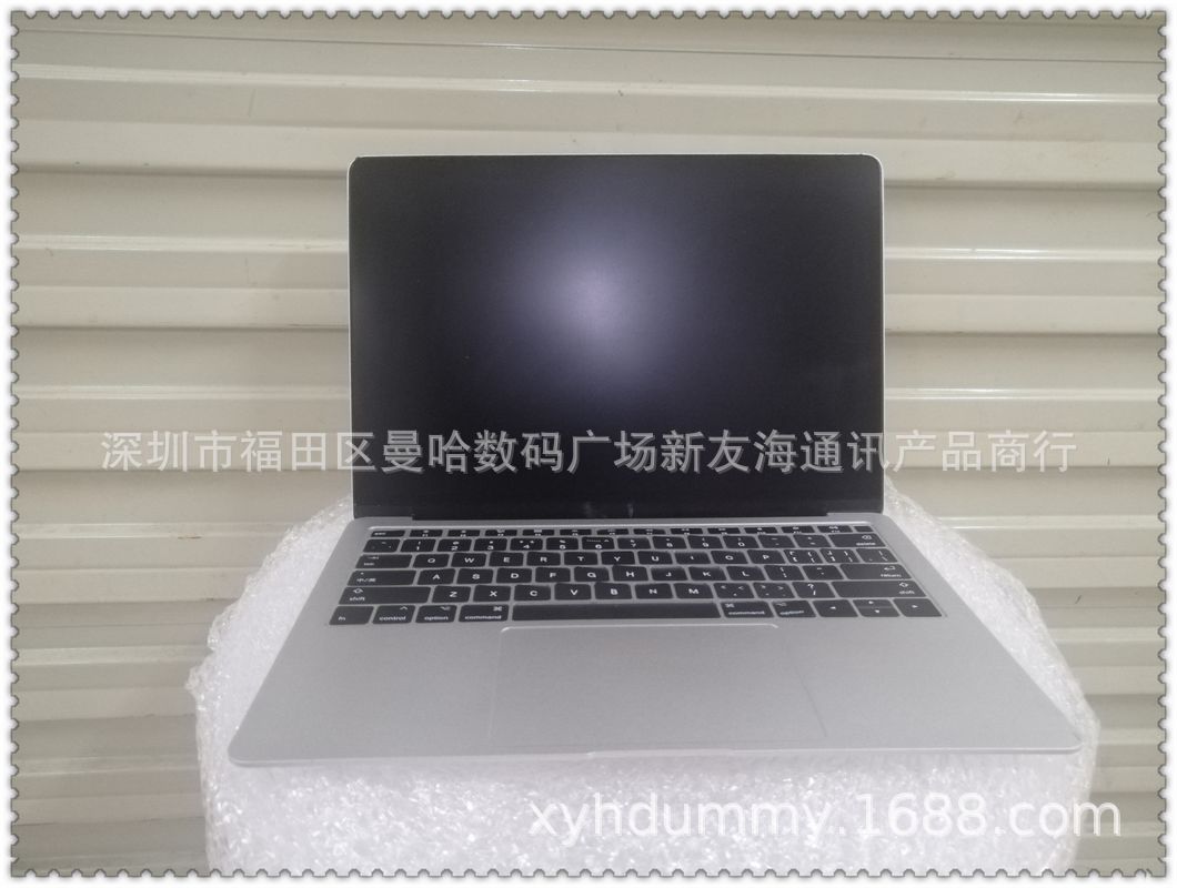 MACBOOKAIR (1).jpg