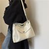 Bolso de Gran Capacidad para Mujer Verano Versátil 2024 Nuevo Bolso de Hombro Textura de Alta Gama Popular Clase Trabajo Ropa Bolso Tote