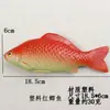 Plástico al por mayor Peces Altos Artificiales Pez Crucian Pequeño Carpa Roja Gris Modelo Peces Falsos Accesorios para Fotografía Juguete