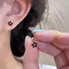 Pendientes de Aguja de Plata S925 Flor Negra para Mujer Pendientes de Diseño de Nicho de Alta Gama 2024 Nueva Llegada Pendientes Pequeños Exquisitos