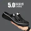 Pantuflas Personalizadas para Verano Nueva Ropa Exterior para Hombre Sandalias Casuales para Conducir y Playa con Sensación de Caca Zuecos Antideslizantes para Hombre