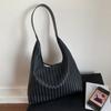 Bolso Retro de Gran Capacidad para Desplazamiento para Mujer 2025 Nueva Moda Simple Patrón Tejido Bolso de Hombro Bolso Tote Relajado